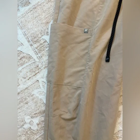 Fabletics Women’s High-Rise On-Call Scrub Jogger Tan XXL - Picture 4 of 5